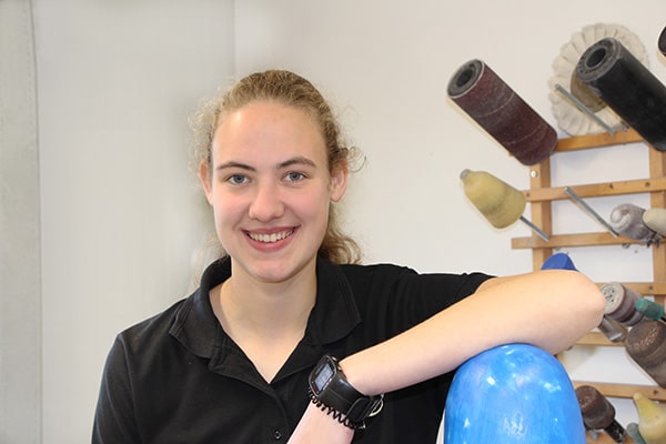 Johanna Himmelberg, Orthopädietechnik-Mechanikerin bei APT Prothesen Niederlassung Westerwald