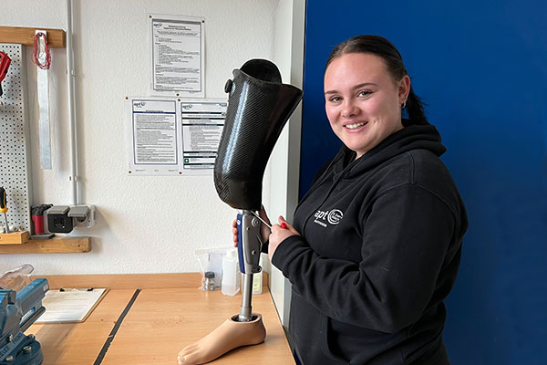 Lena Blinn, Auszubildende Orthopädietechnik-Mechanikerin APT Prothesen Niederlassung Homburg / Saar