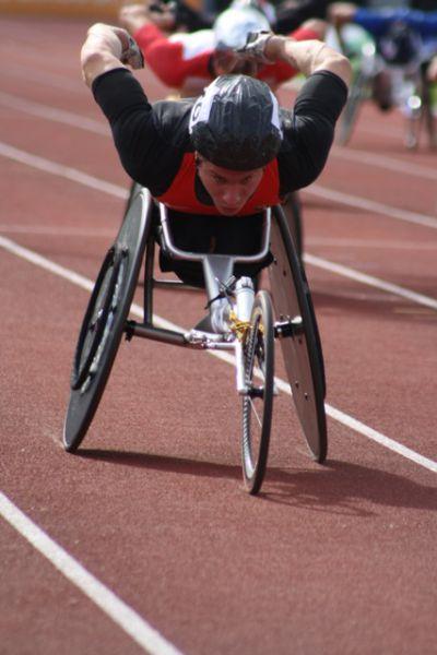 Marc Schuh beim 1.500m Rollstuhlfahrerrennen